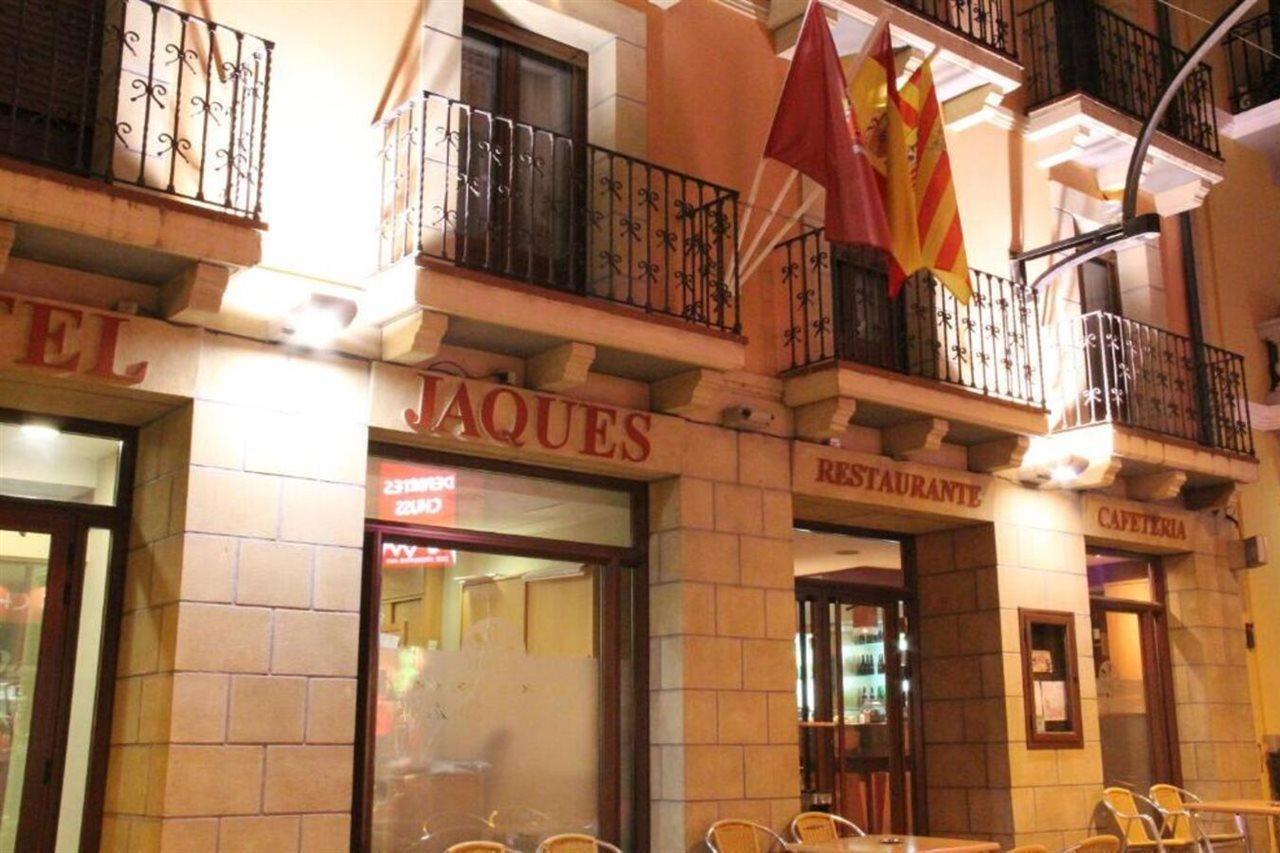 Hotel Jaqués Jaca Esterno foto